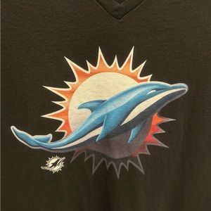 MIAMI DOLPHINS Women’s Tee size Medium 🐬